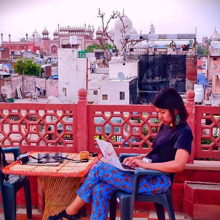 Hotel India Inn Walking Distance From Taj Mahal-- Rooftop Taj Mahal View Agra  Bagian luar foto