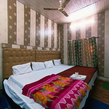 Hotel India Inn Walking Distance From Taj Mahal-- Rooftop Taj Mahal View Agra  Bagian luar foto