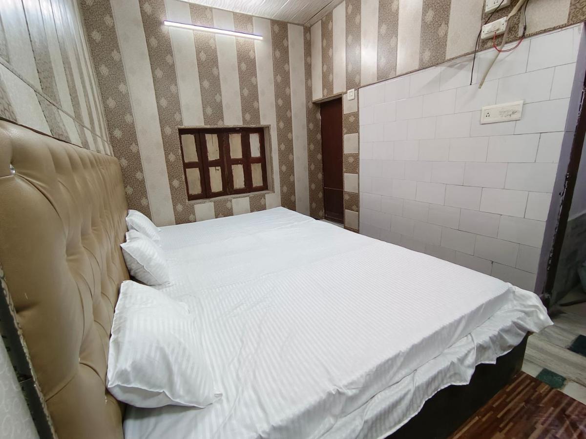 Hotel India Inn Walking Distance From Taj Mahal-- Rooftop Taj Mahal View Agra  Bagian luar foto