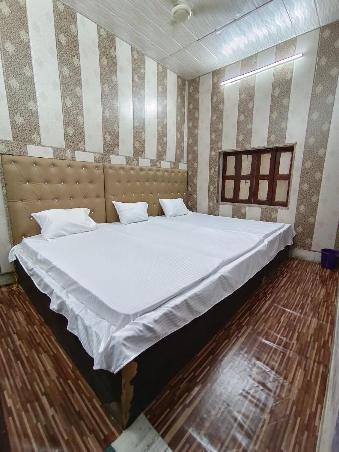 Hotel India Inn Walking Distance From Taj Mahal-- Rooftop Taj Mahal View Agra  Bagian luar foto
