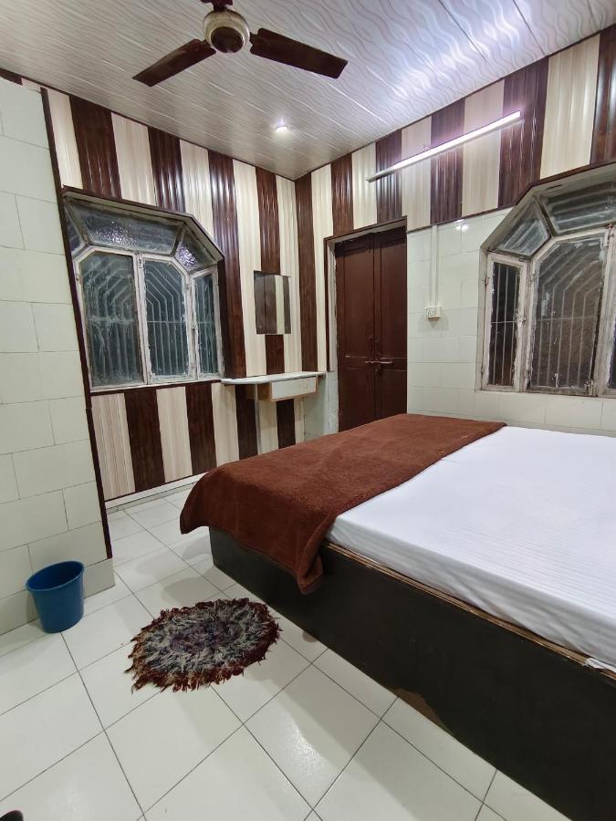 Hotel India Inn Walking Distance From Taj Mahal-- Rooftop Taj Mahal View Agra  Bagian luar foto