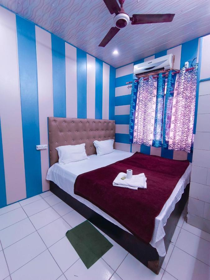 Hotel India Inn Walking Distance From Taj Mahal-- Rooftop Taj Mahal View Agra  Bagian luar foto