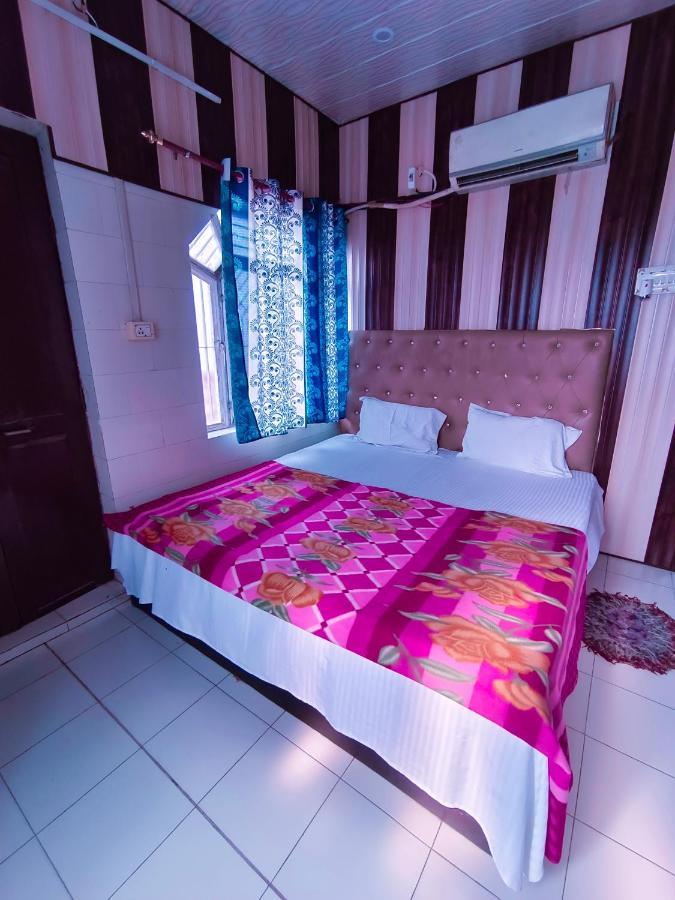 Hotel India Inn Walking Distance From Taj Mahal-- Rooftop Taj Mahal View Agra  Bagian luar foto