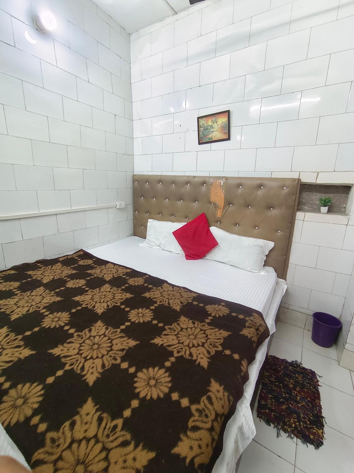 Hotel India Inn Walking Distance From Taj Mahal-- Rooftop Taj Mahal View Agra  Bagian luar foto