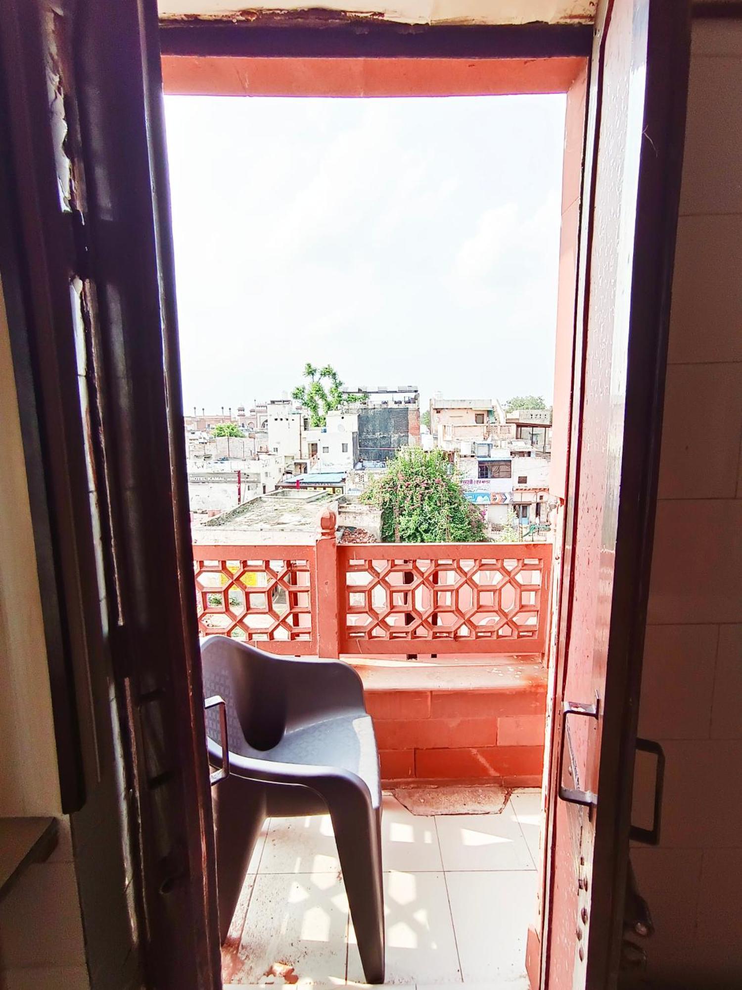 Hotel India Inn Walking Distance From Taj Mahal-- Rooftop Taj Mahal View Agra  Ruang foto
